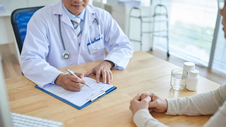 How to outpatient insurance singapore incorporate the premium?