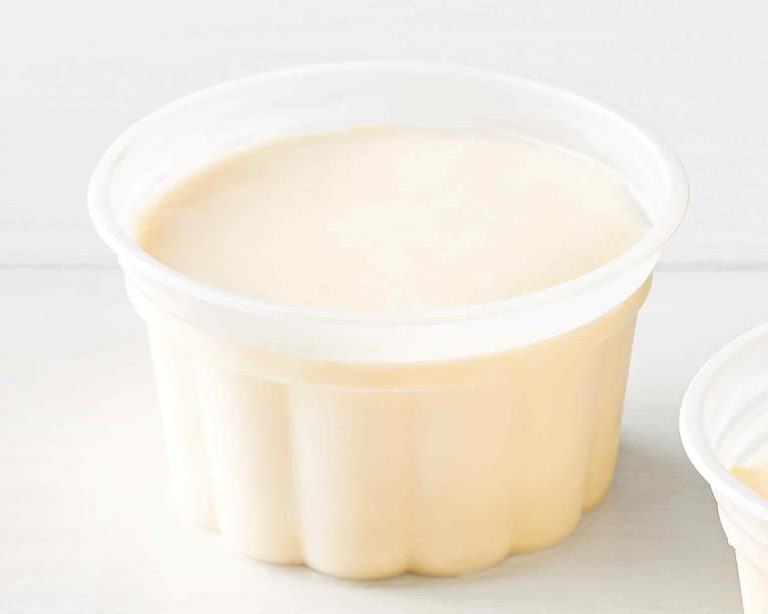 ice cream cups in